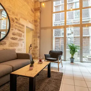 Atlas - Orion - Plein Centre - Climatisé Appartement