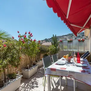Apartment Le Mantega - F2 Moderne,centre Ville, 2 Grandes Terrasses,climatisation, Ascenseur, Nice